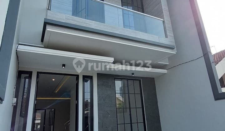 Rumah Baru Manyar Kertoadi Dkt Galaxy Mall, Lokasi Bagus