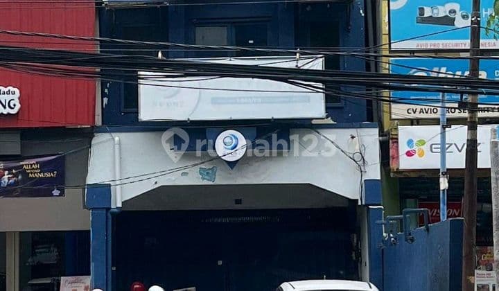 Ruko 2 Lantai di Raya Mulyosari, Siap Pakai, Pinggiir Jalan