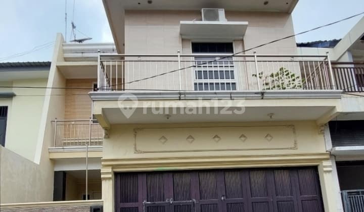 Rumah 2 Lantai Semi Furnish Di Villa Kalijudan