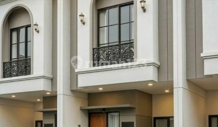 Rumah Baru Tengah Kota Daerah Mayjend Sungkono Surabaya Barat