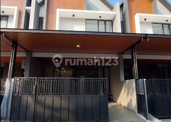 Rumah Baru Modern Manyar Tompotika Dekat Kertajaya, Dharmahusada