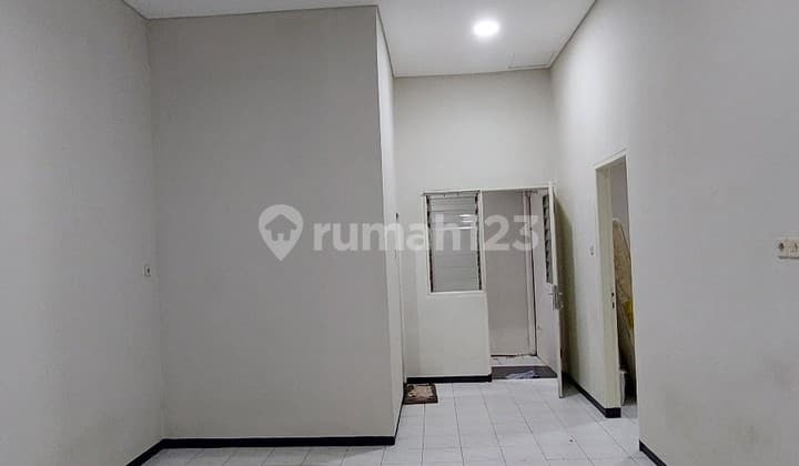 Rumah di Lebak Indah Dekat Kenjeran, Siap Masuk