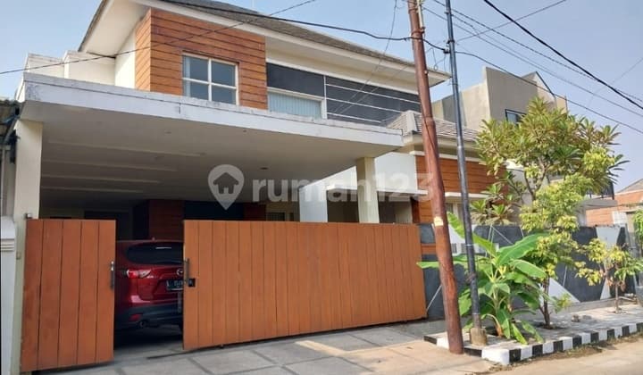 Ready-to-Occupy 2-Story Rungkut Asri House, Strategic Location
