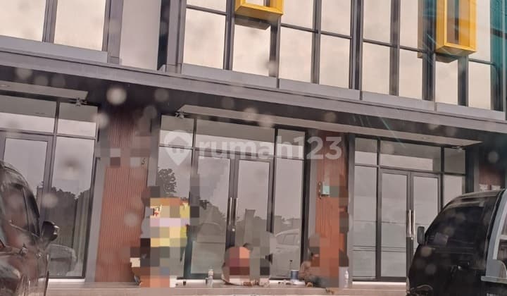 Nice Shop House Ready to Live, Strategic Position, Just Five Minutes to Jati Karya Toll Gate at Citra Grand.