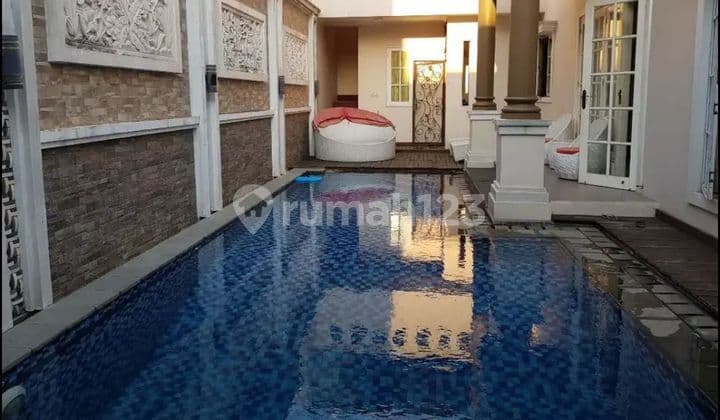 Rumah mewah murah banget ada kolam renangnya di Kota Wisata