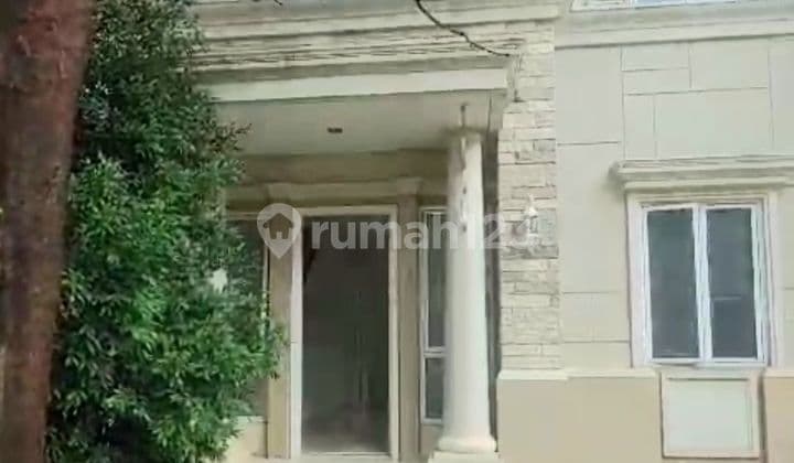 Rumah 2 lantai disewa di cluster assana vanya park