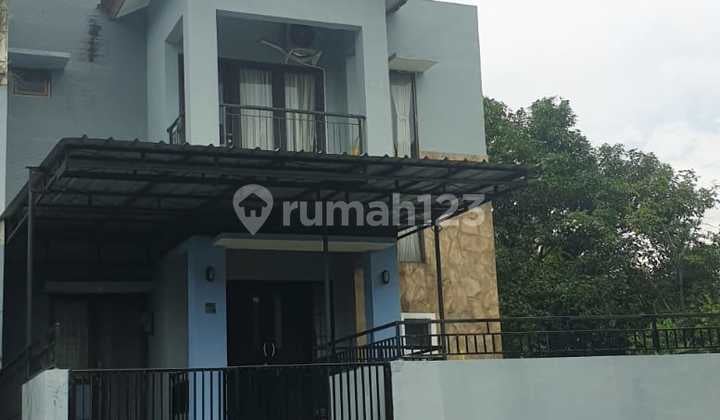 Rumah 2.Lantai Dijual Cluster Nirwana Residence
