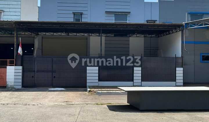 Gudang Berikut Office Di Pergudangan Industri Taman Tekno