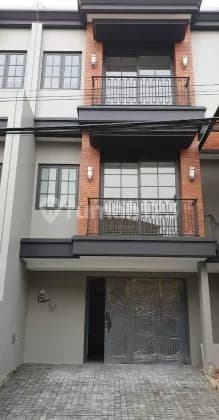 Brand New Townhouse Cilandak Fatmawati