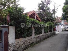 Rumah 1 Lantai Hitung Tanah di Ciracas Dekat Gor Taufik Hidayat