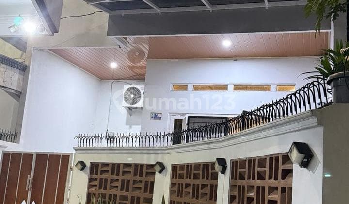 Rumah 3 Lantai Semi Furnished - Pisangan Timur Dekat Rs Persahabatan