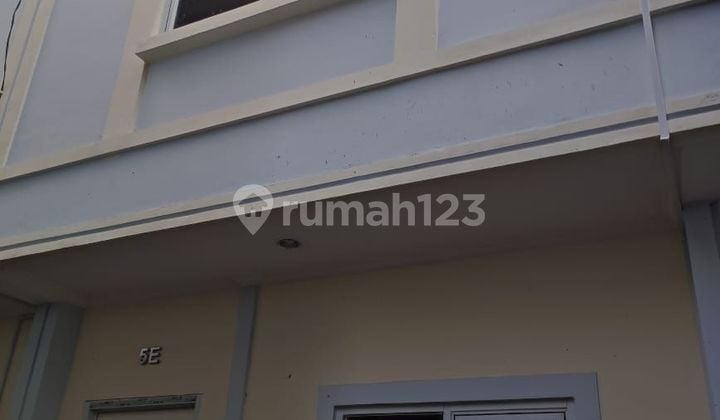 Rumah 2 Lantai minimalis di Kemayoran