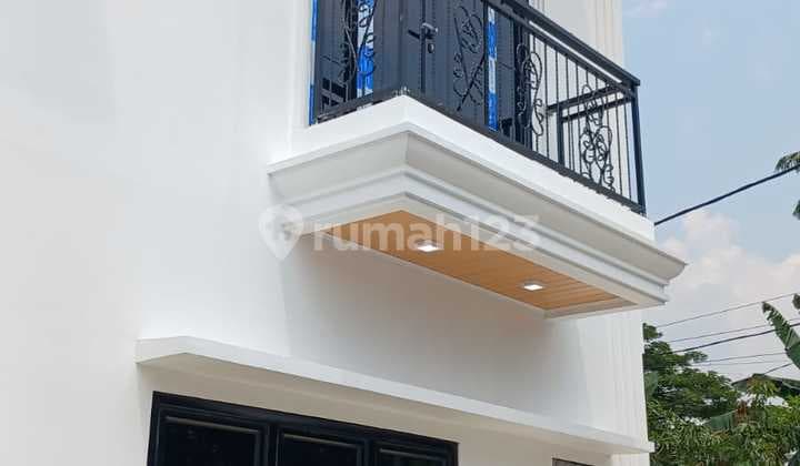 Rumah Asri di Jati Rawamangun Jakarta Timur