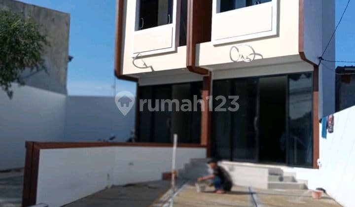 Ruko 2 Lantai Siap Huni di Perkantoran dan Bisnis