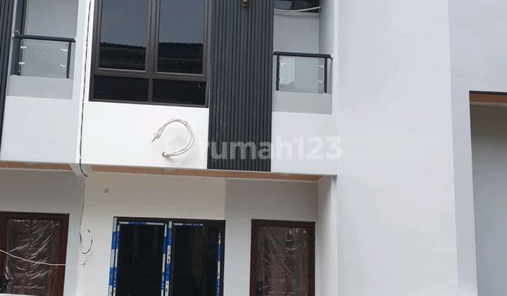 Rumah Moderen Cempaka Cempaka Putih Tengah