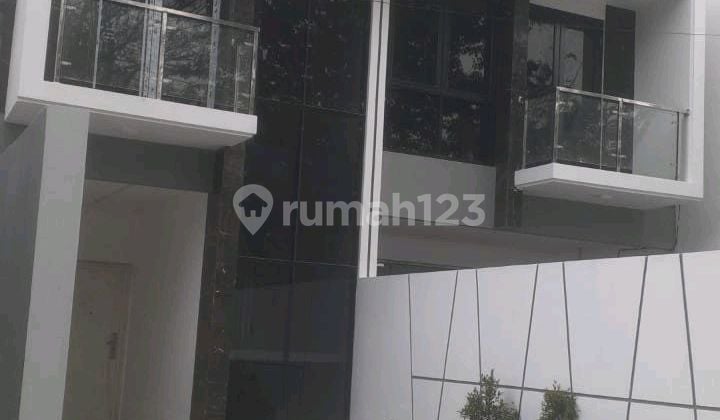 Rumah Minimalis Ekonomi Strategis Bebas Banjir