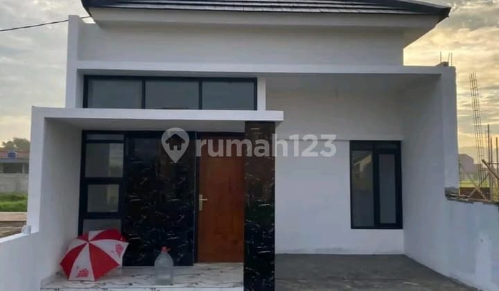 Rumah Baru Harga Terjangkau Lokasi Stategis