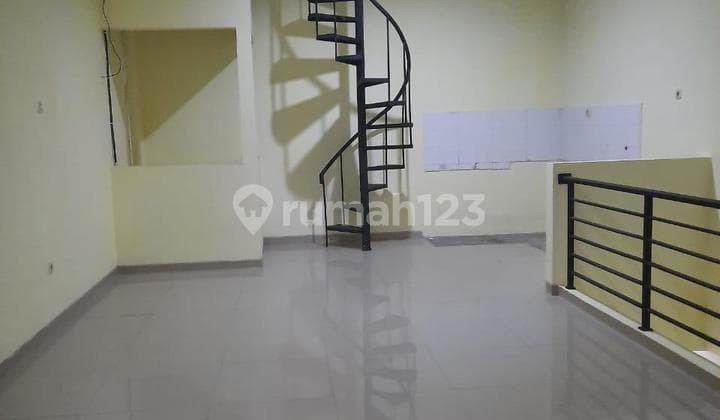 Ruko Muara Karang 5x17 3,5 lantai area ramai