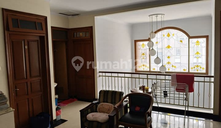 Rumah Muara Karang 10x15 2 Lantai Sudah Renov Siap Huni