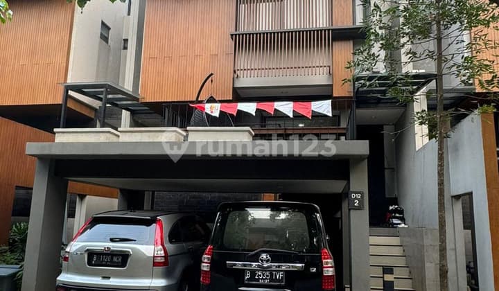 Sewa Rumah 3 Lantai 4 Kamar di Caelus Green Wich BSD