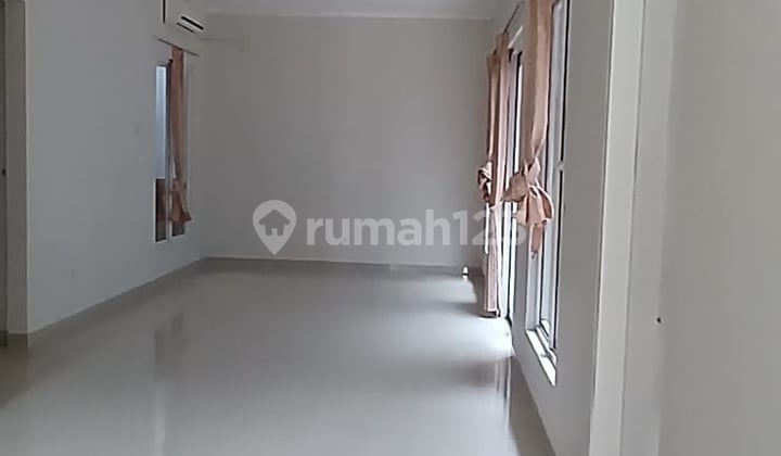 Sewa Rumah Rumah 3 Kamar di Gading Serpong San Lorenzo