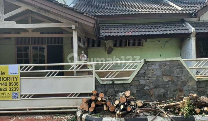 Rumah Dalam Perumahan Pondok Timur Mas Kota Bekasi Selatan, Dekat Grand Galaxy