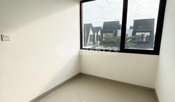 BRAND NEW DALAM CLUSTER POSISI HOOK DI SHILA AT SAWANGAN DEPOK, JAWA BARAT