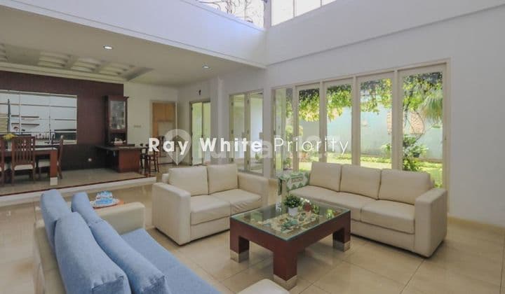 Rumah Mewah Desain Elegan di Alam Sutera, Serpong Utara