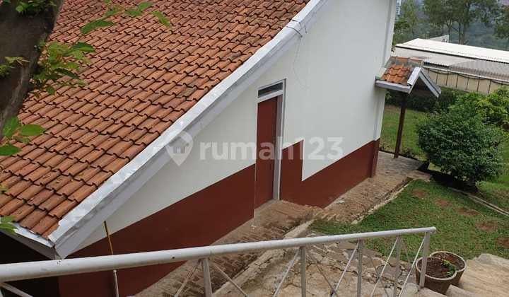 Turun Harga Rumah Villa SHM di Bukit Dago Pakar Timur Bandung