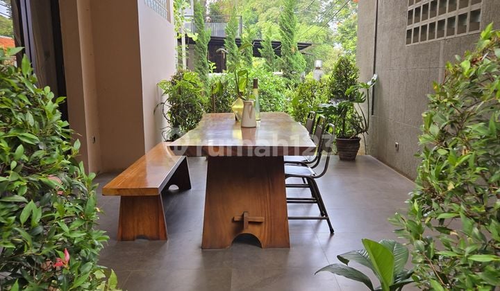 Rumah Adem Setiabudhi Regency Dekat Upi Bandung Halaman Rindang