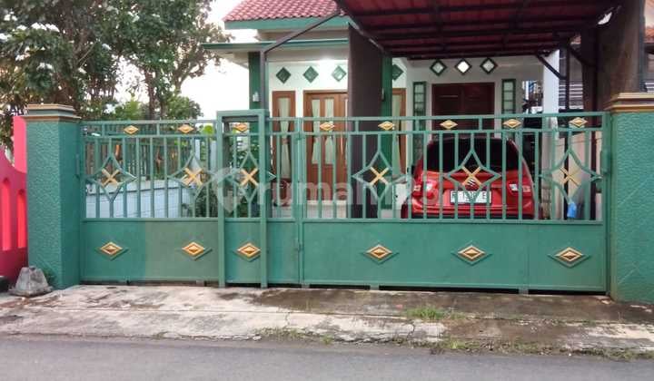 Rumah di Menganti Cilacap Posisi Hook Samping Alfamart Siap Huni