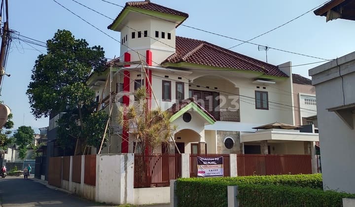 Rumah Tinggal Asri Hook Sebelah Masjid Di Antapani Bandung