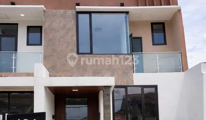 Rumah Baru Luas 2 Lantai di Kopo Permai Bandung Dekat Miko Mall