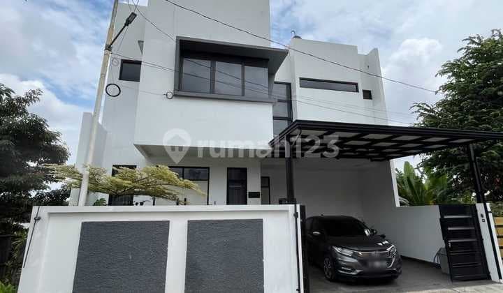 Luxury House In Setra Regency Ciwaruga A Step Away To Polban Bandung