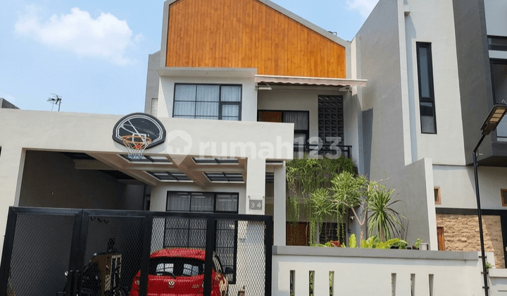 Rumah Tanah Luas + Kolam Renang di Arcamanik Bandung Semi Furnish