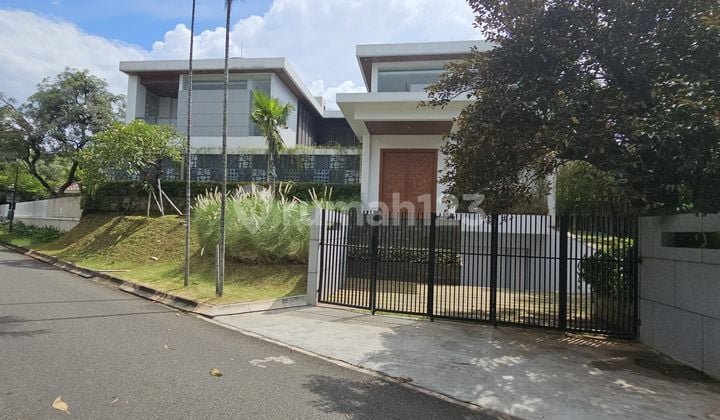 Rumah Mewah, Posisi Hook, di Pondok Indah Jakarta Selatan