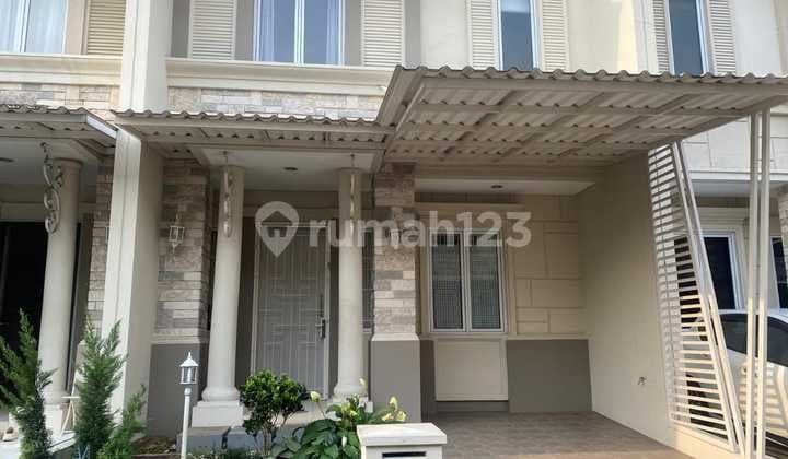 Rumah Sangat Terawat Semi Furnished Di Vanya Park