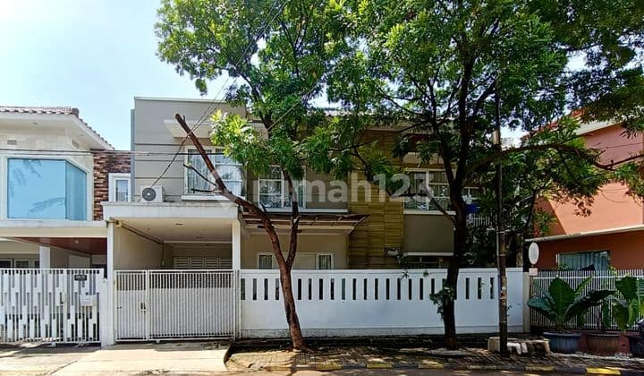 Rumah Open Space 2 Lantai Dekat Dengan Kampus STAN di Bintaro