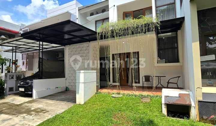 Rumah Siap Huni 2 Lantai Lokasi Depan Taman di Sektor 9 Bintaro