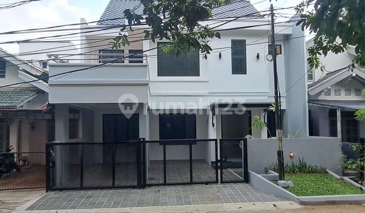 Rumah Siap Huni Ada Balkon Dan Taman Di Bintaro Dekat Rsib