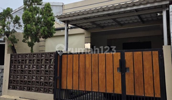 Rumah Siap Huni 1 Lantai Dekat Kampus di Sektor 5 Bintaro