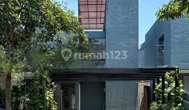 Rumah Minimalis Modern Ada Rooftop Dalam Cluster Elite di Veteran