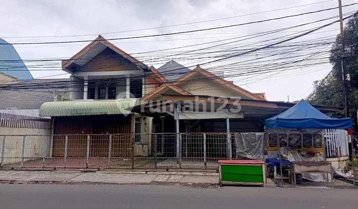 Rumah Hook 2 Lantai Dekat Pasar Di Kayu Putih S8600