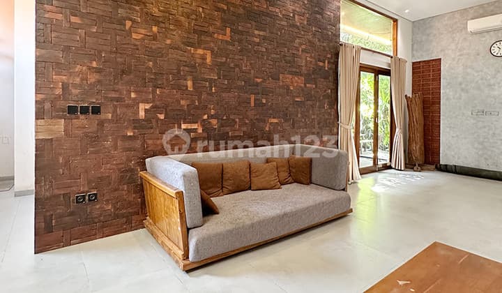 Rumah Bagus Sudah Renovasi Ada Rooftop Di Kav DKI Cipedak S7776