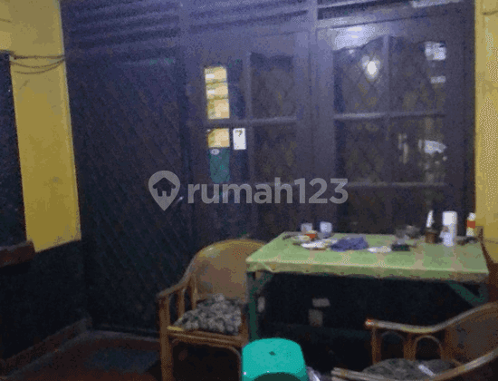 Rumah Tua Strategis di Jalan Utama Dekat Polres di Koja S8823