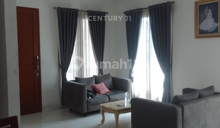 Rumah Bagus 2 LT di Residence Dalam Townhouse Pondok Bambu S8150