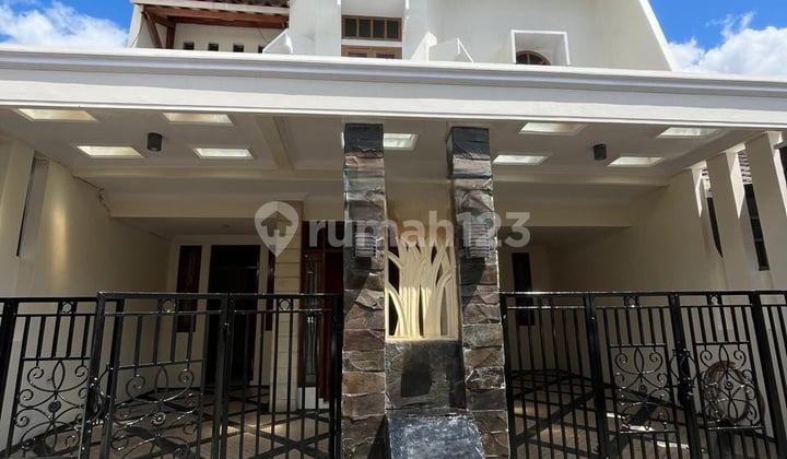 Rumah 2 Lantai Siap Huni di Pondok Bambu Duren Sawit S8793