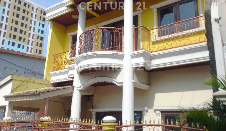 Rumah Hook di Perumahan Grand Malaka Rorotan S9626