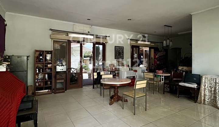 Rumah Hoek 2½ Lantai Dalam Komplek Nyaman di Pulomas S8819