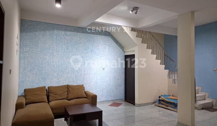 Rumah 2 Lantai Bagus Siap Huni Di Buaran S8375